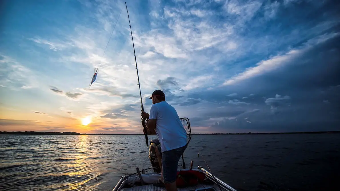 Night Fishing: The Ultimate Guide to Mastering the Art of