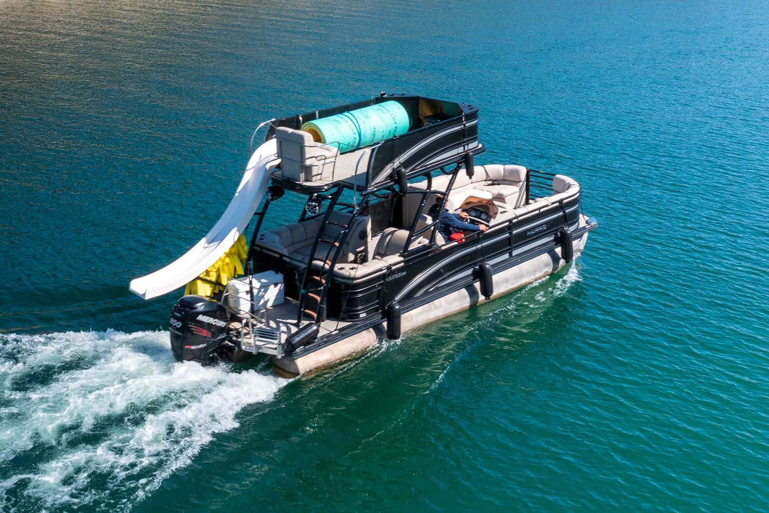 Party Pontoon Boat: Expert Guide to Find Your Perfect Fit
