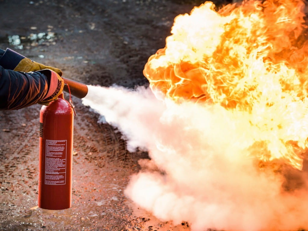 Marine Fire Extinguishers: 2024's Latest Life-Saving Tech Innovations